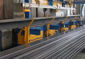 宣城郎溪客戶(hù)CZ型鋼碼垛機案例